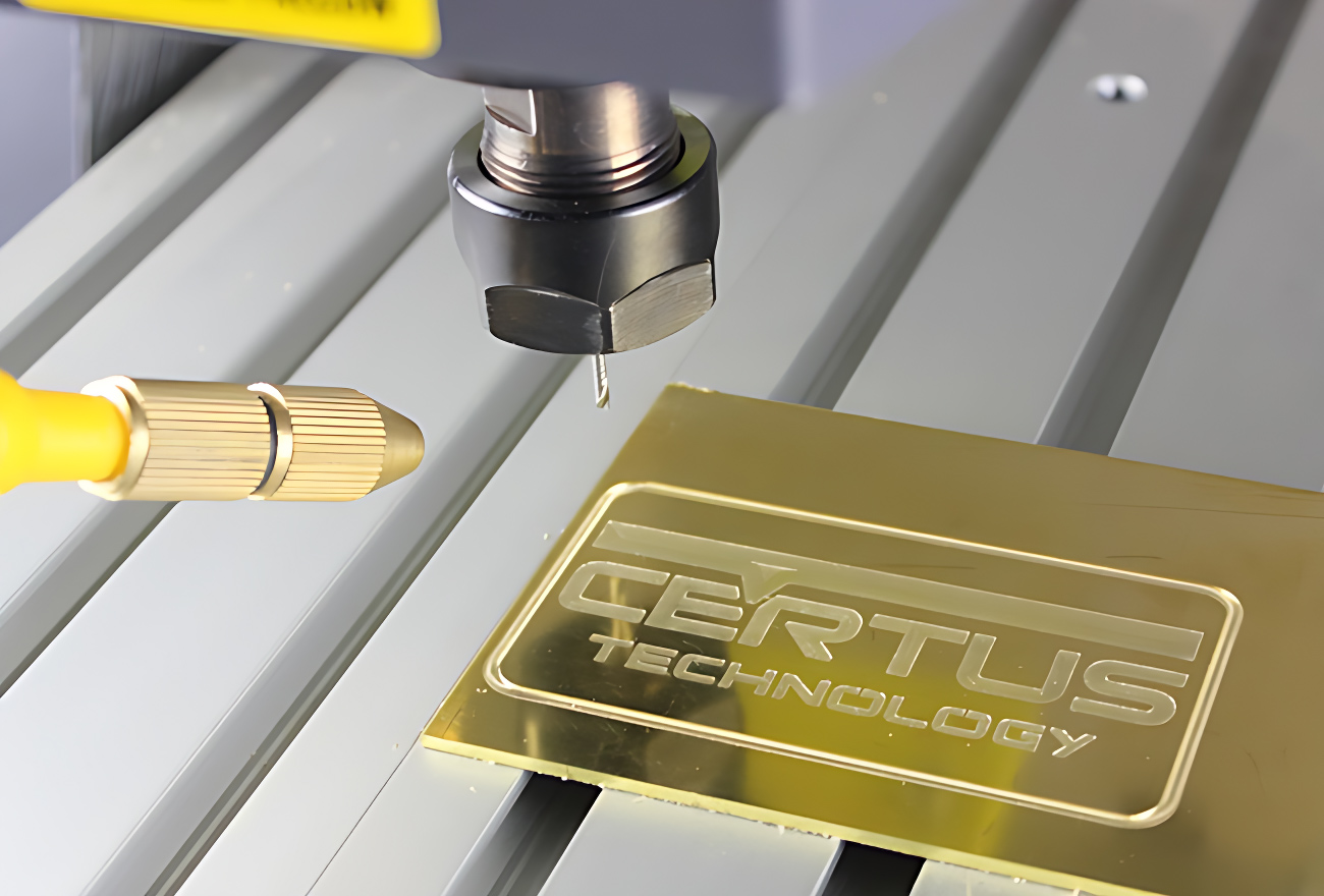 Model 3D frezarko-grawerki CNC Certus 69